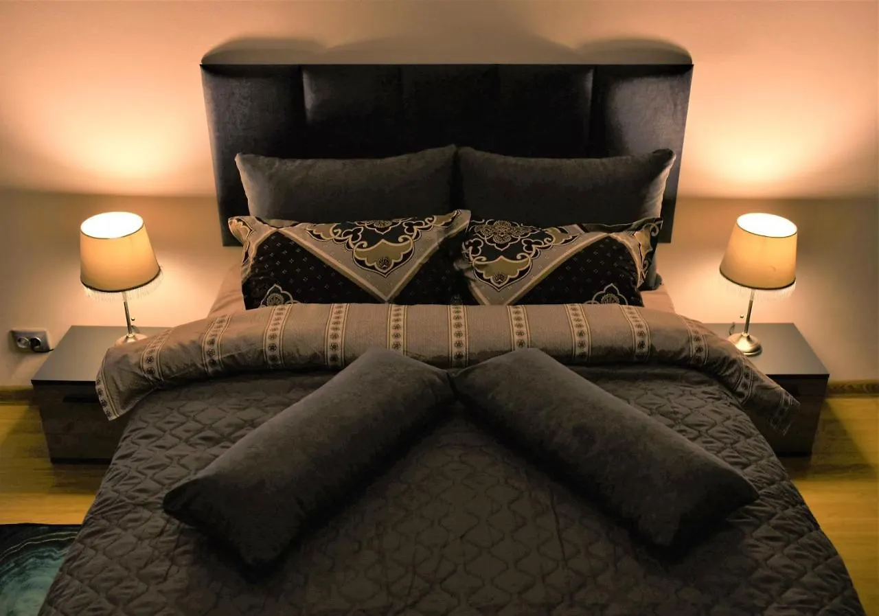 Ummagumma Studio Apartment Bucharest
